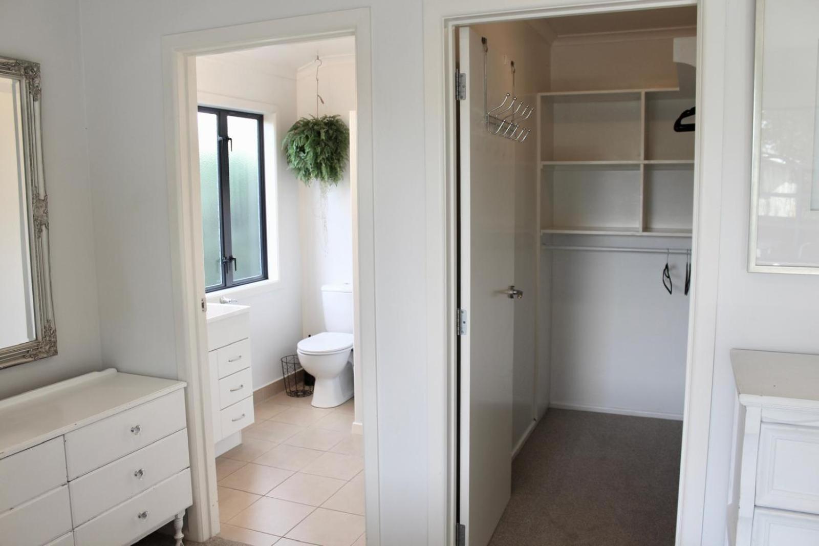 5-Min Walk To Village - Havelock North Holiday Home With Spa Pool Exterior foto